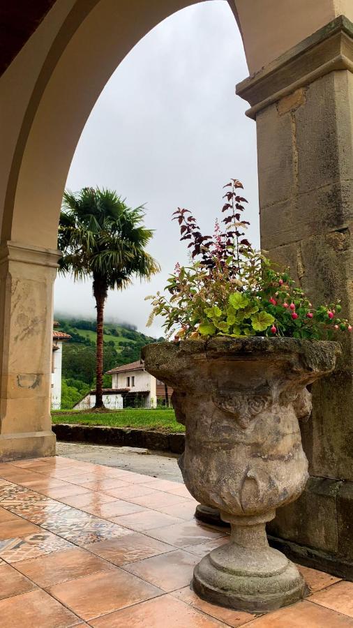 Hotel La Venta De Miyares - Casa De Indianos Piloña Exteriér fotografie